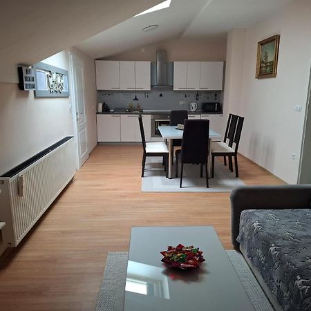 Apartman Sofia ジュパニャ エクステリア 写真
