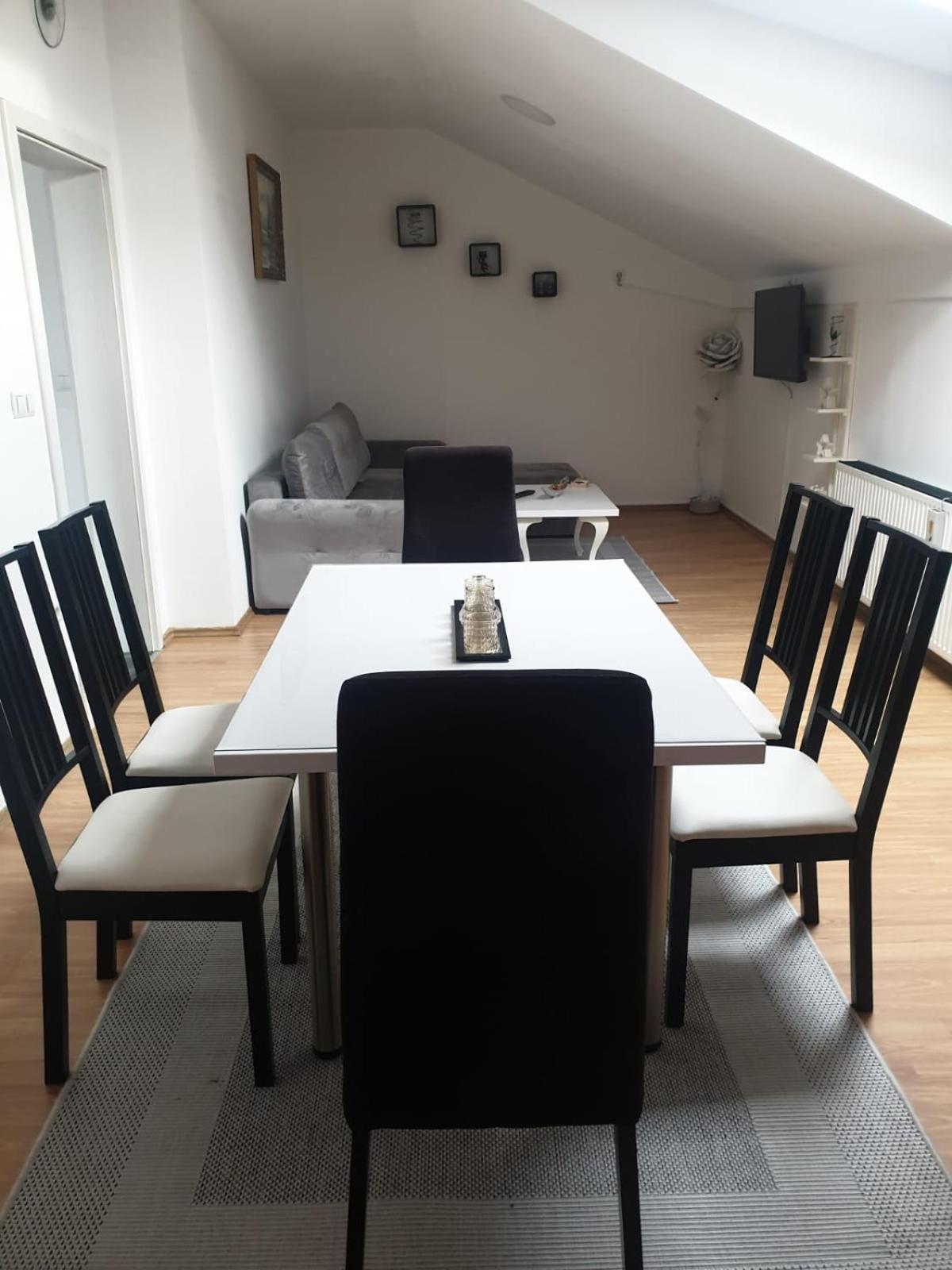 Apartman Sofia ジュパニャ エクステリア 写真