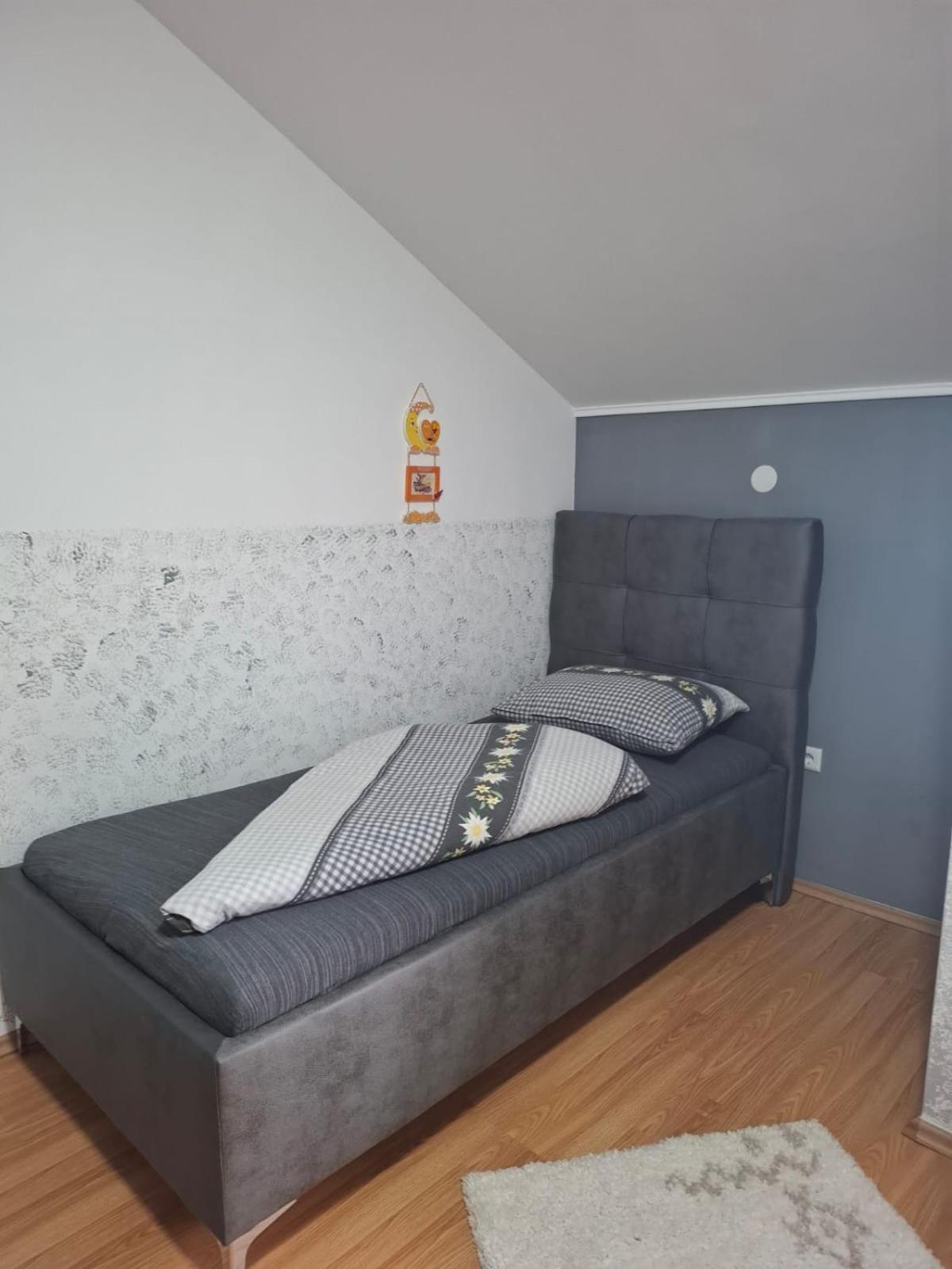Apartman Sofia ジュパニャ エクステリア 写真