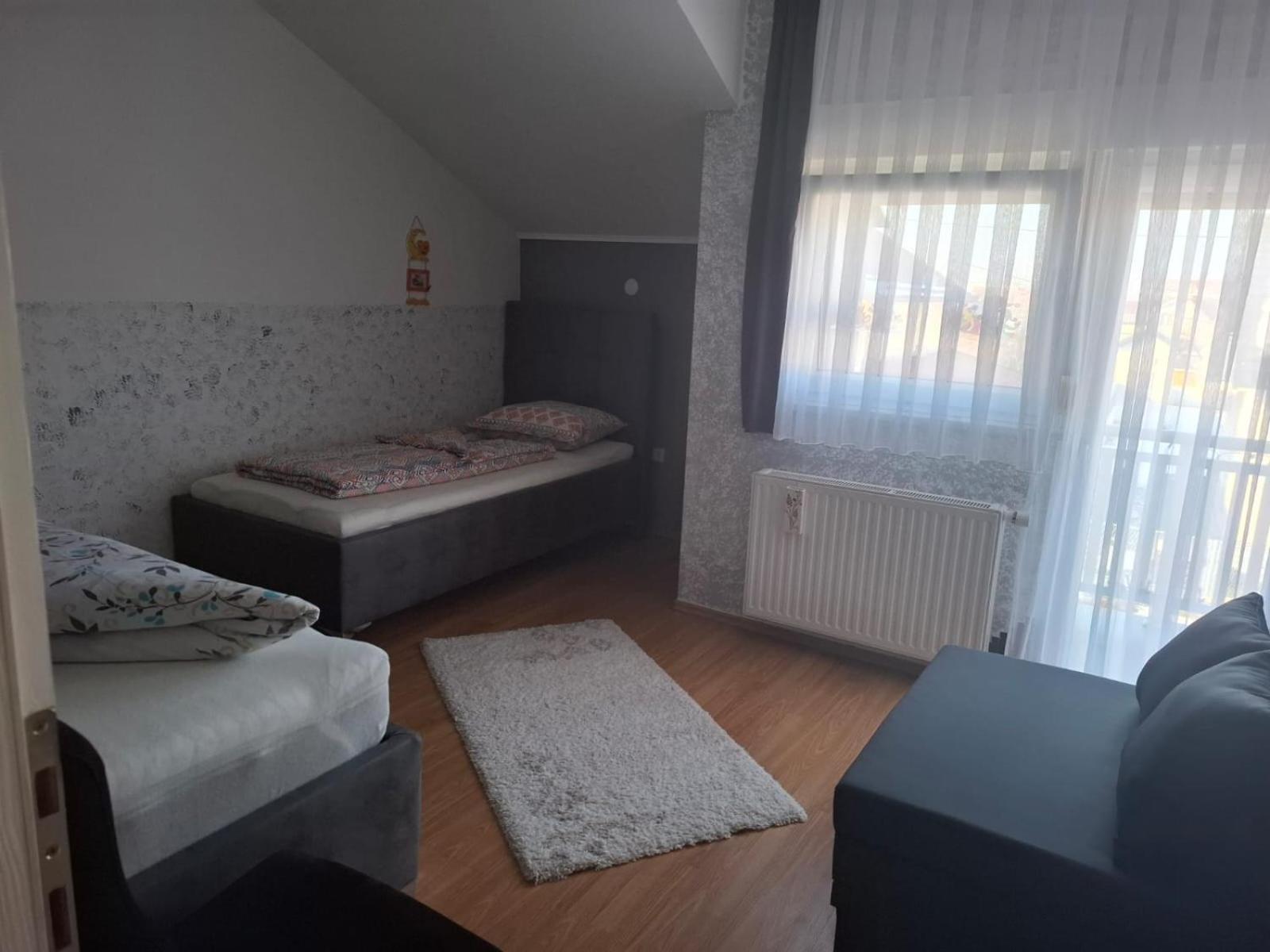 Apartman Sofia ジュパニャ エクステリア 写真