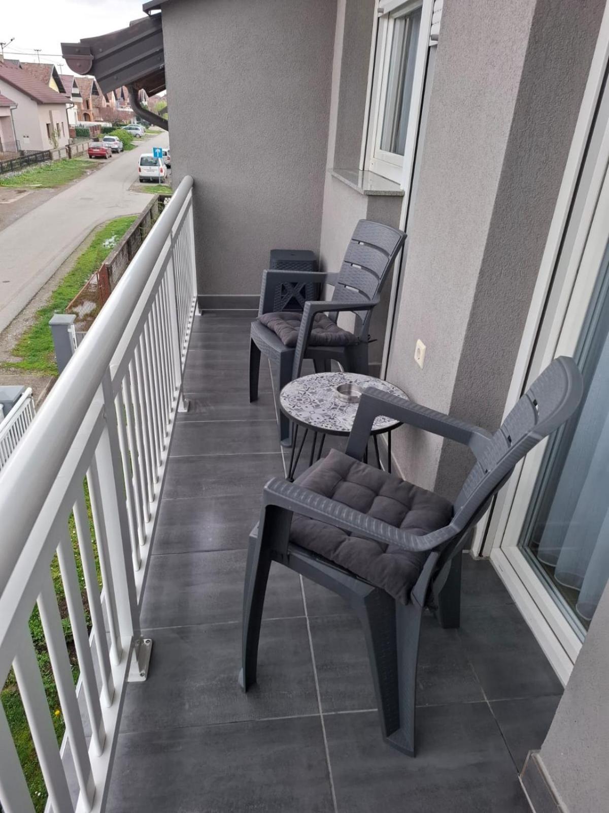 Apartman Sofia ジュパニャ エクステリア 写真