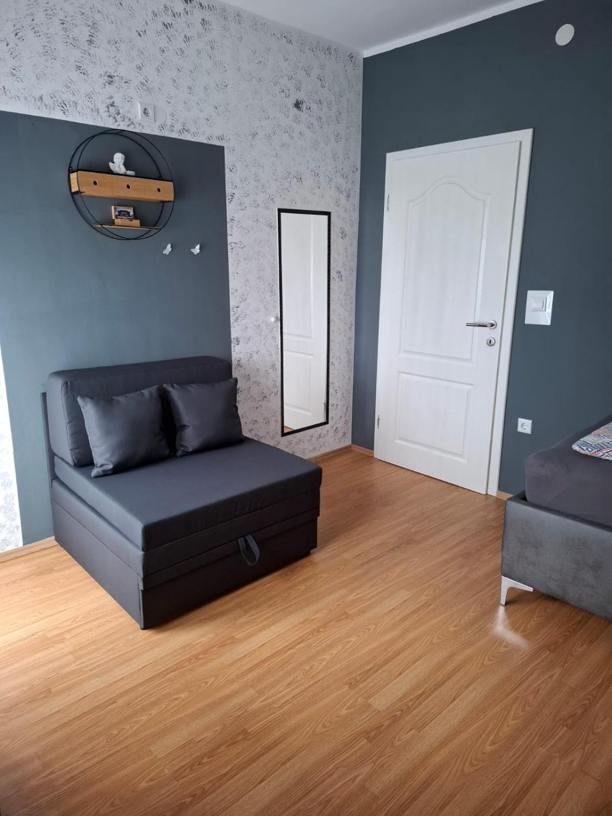 Apartman Sofia ジュパニャ エクステリア 写真