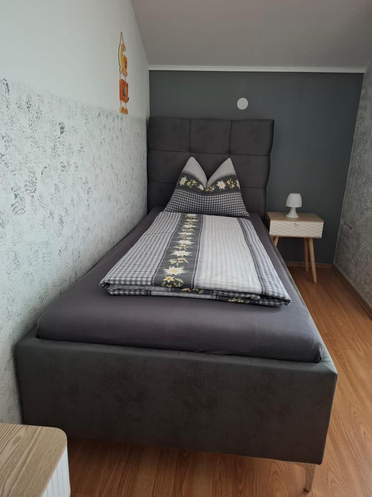 Apartman Sofia ジュパニャ エクステリア 写真